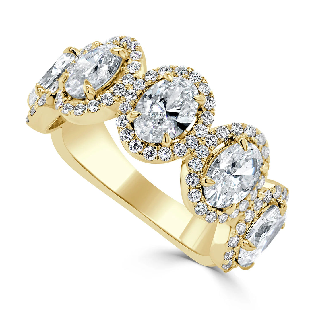 Gala Oval Halo Diamond Ring