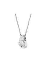 Load image into Gallery viewer, 1CTW Oval Shaped Lab Grown Diamond (F/VVS) Organic Design Solitaire Pendant in 14K Gold
