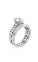 Load image into Gallery viewer, 2CTW Oval Shaped Lab Grown Diamond (G/VS) Channel Set Bridal Engagement Ring in 10K Gold
