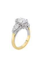 Load image into Gallery viewer, 4CTW Oval Shaped Lab Grown Diamond (F/VS) Accented Three Stone Ring in 14K Gold
