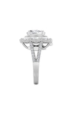 Load image into Gallery viewer, 3.75CTW Oval Shaped Lab Grown Diamond (G/VS)  Ring in 14K Gold
