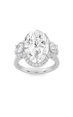 Load image into Gallery viewer, 7.5CTW Oval Shaped Lab Grown Diamond (F/VS) Bold Statement Accented Ring in 14K Gold
