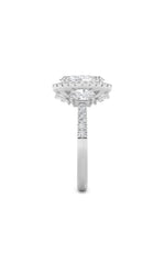 Load image into Gallery viewer, 3CTW Oval Shaped Lab Grown Diamond (G/VS) Three Stone Accented Engagement Ring in 14K Gold
