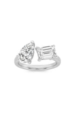 Load image into Gallery viewer, 3CTW Emerald Shaped Lab Grown Diamond (F/VS) Toi et Moi Fashiion Ring in 14K Gold
