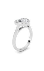 Load image into Gallery viewer, Heart Lab Grown Diamond (F/VS ) Ring in 14K Gold
